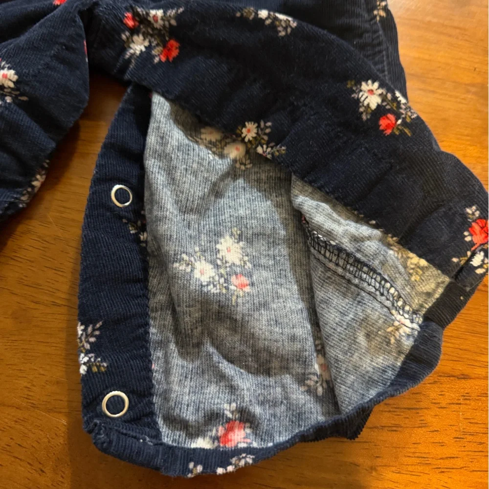 OshKosh B'gosh Navy corduroy Floral Kids Overalls vintage size 9 month